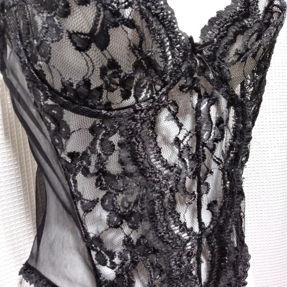 SEXY black lace Teddy negligee - Picture 5 of 8